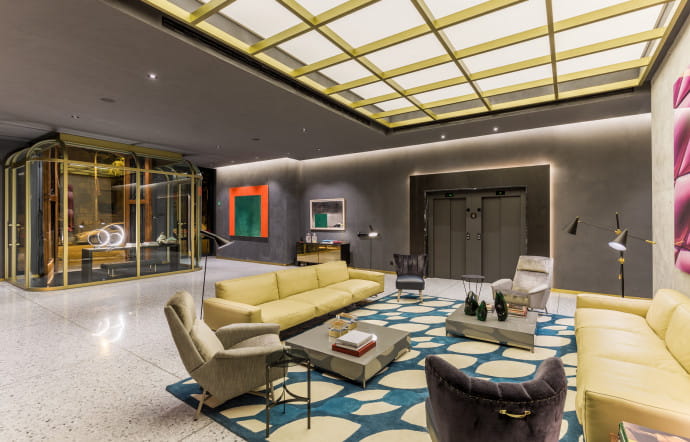 Un lobby à la décoration aux inspirations multiples, imaginé par Jaime Beriestain.
