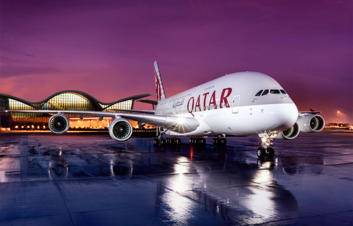 Jusqu’à récemment, les compagnies du Golfe Emirates, Qatar Airways et Etihad comptaient sur leurs propres hubs et sur leur flotte imposante de gros-porteurs, notamment les A380, pour s’imposer.