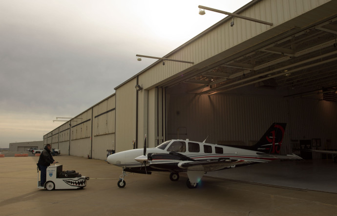 Tous les appareils qui sortent des hangars de l’usineBeechcraft de Wichita sont soumis à une batterie de tests menée par Will Klein, le pilote d’essai maison.