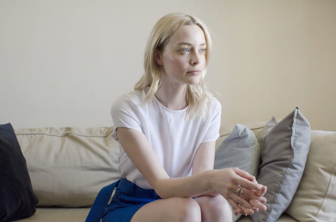 Emma Houvenagel dévoile tout son talent de mannequin pour notre objectif