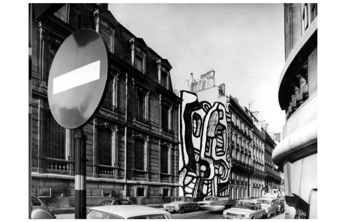Photo : les expositions à voir avant l’été / Élément bleu XI, Jean Dubuffet, photomontage, 1967.