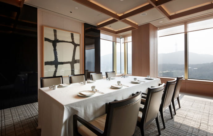 Le restaurant La Yeon, au 23e étage de l’hôtel Shilla de Séoul.