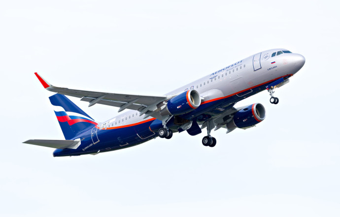Aeroflot relie Mourmansk à Saint-Petersbourg et Moscou.