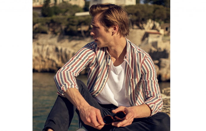 Chemise Charlie Oxford à rayures (bleu, blanc, rouge), Octobre Editions.