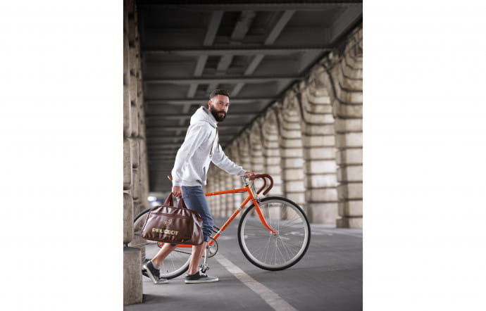 La collection « lifestyle » de Peugeot Legend, imaginée par le Peugeot Design Lab.