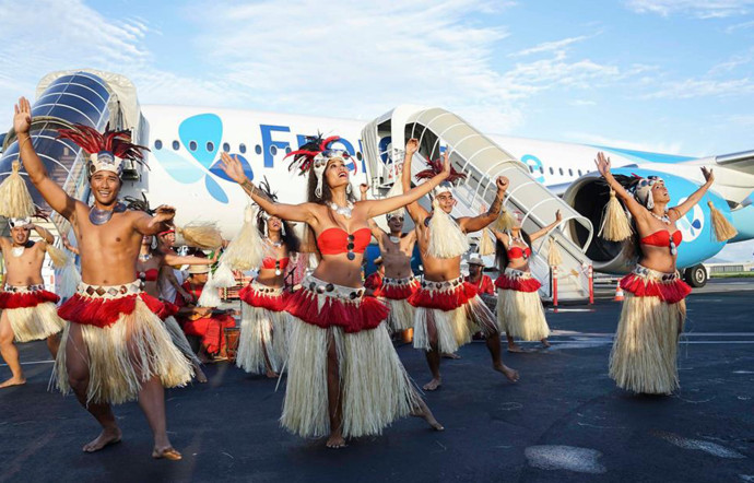 French Bee a inauguré, en mai dernier, sa ligne Paris-Papeete via San Francisco. Une concurrence nouvelle, et low-cost, aux compagnies déjà bien installées sur cette liaison : Air Tahiti Nui et Air France.