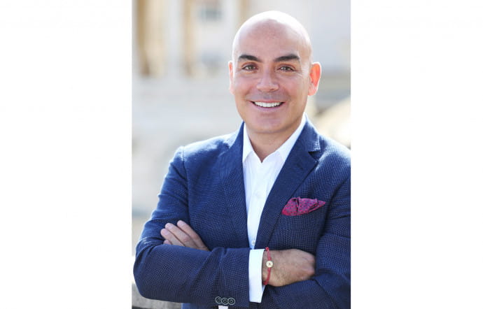 Kike Sarasola, heureux entrepreneur espagnol.
