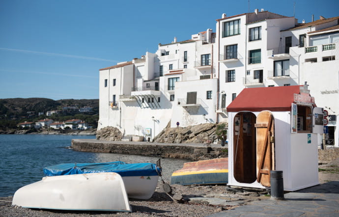 La guérite de Creuers Cadaqués, où on achète ses billets pour une balade en mer.