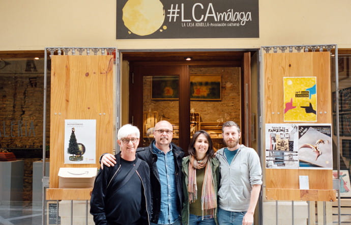 Vernissage à la Casa Amarilla, espace culturel.