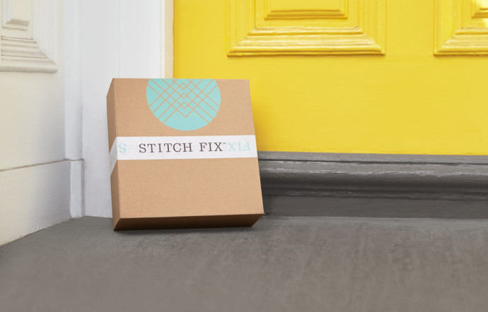 Stitch Fix est l’une des premières sociétés à avoir misé sur les box mensuelles.