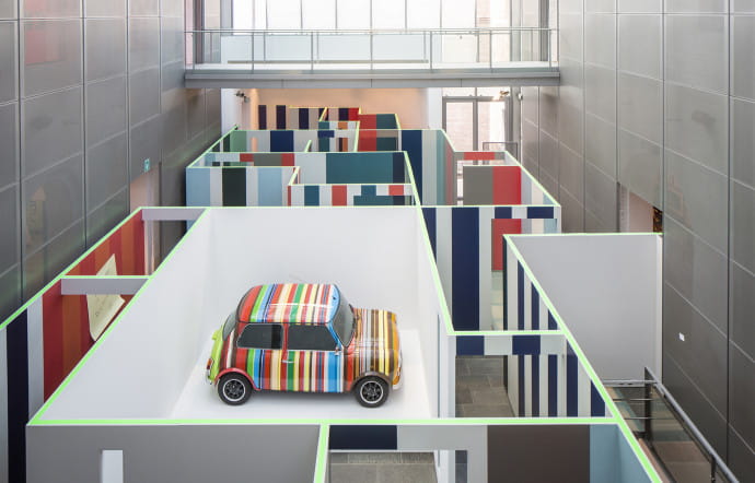 La Mini présentée dans l’exposition Hello, My Name is Paul Smith, à Hasselt, en Belgique, en 2015.