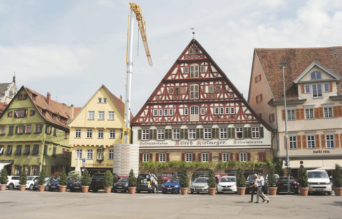Esslingen, dans la banlieue sud-est de Stuttgart, séduit avec ses nombreuses maisons à colombages.