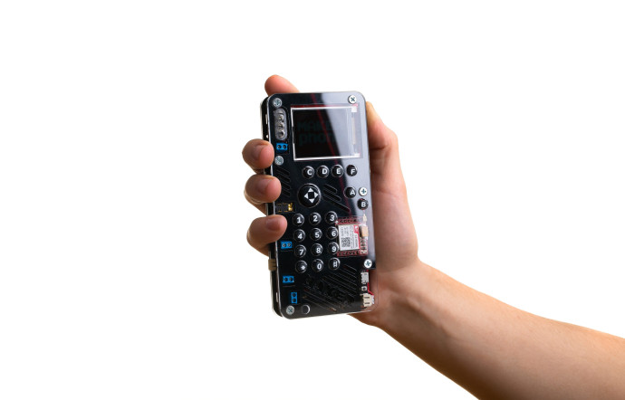 Le MakerPhone est vendu en kit, avec ou sans outils, ou déjà monté, pour les moins bricoleurs…