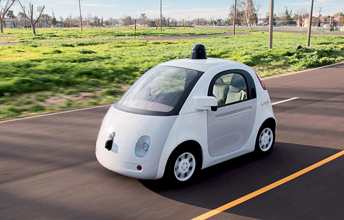 La première Google Car, Waymo.