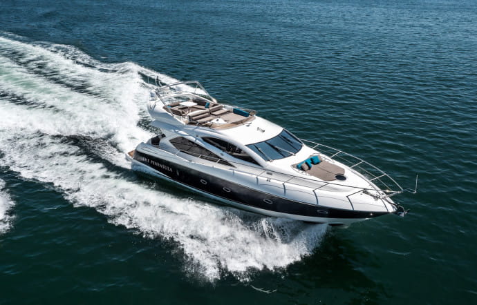 Le Sunseeker Manhattan 60 du Peninsula Hong Kong.