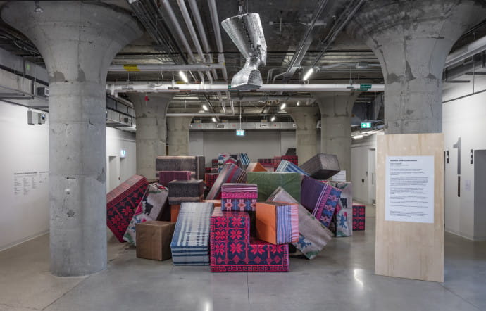 « Demos – A Reconstruction », un projet participatif d’Andreas Angelidakis.