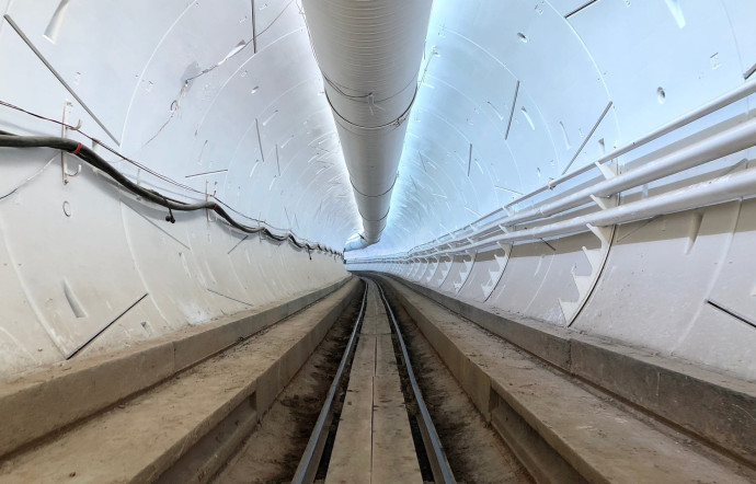 Elon Musk va ouvrir son premier "super métro" au public en décembre