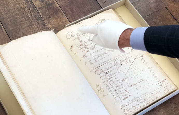 Le premier livre de comptes tenu par Nicolas Ruinart lui-même, en 1729.