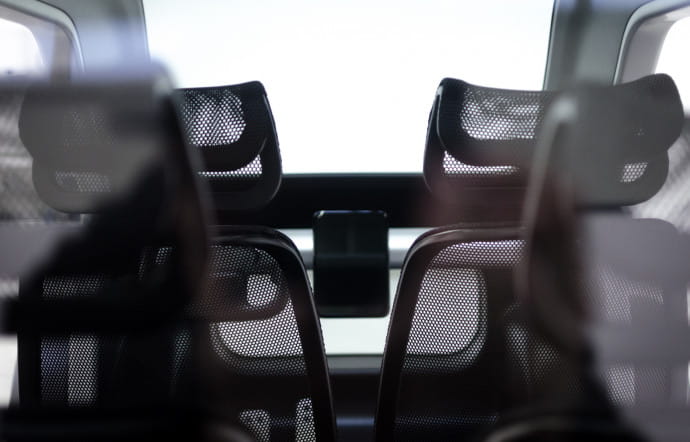 Avec son intérieur épuré, la SIN ne pèse « que » 950 kg.