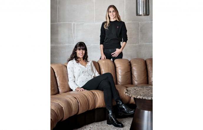 Caroline et Camille Antoun.