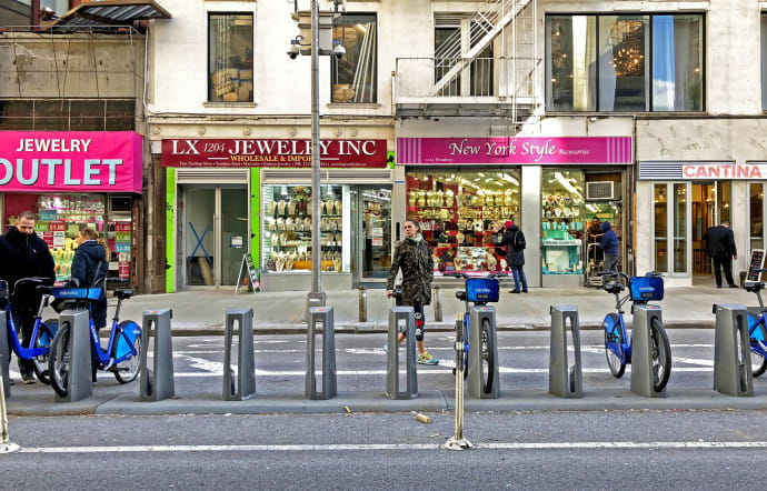 Dans le NoMad, les bijouteries fantaisie côtoient désormais les enseignes tendance. Plus pour longtemps ?