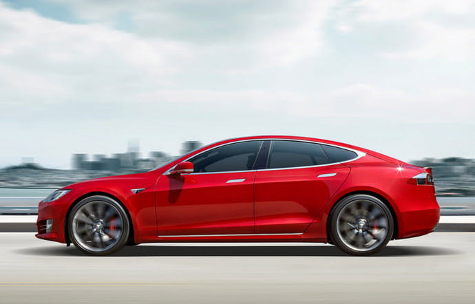 Tesla Model S P100D.