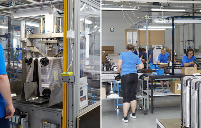 Les valises de la gamme Latitude sont montées à la main dans une unité de production hongroise inaugurée en 2017, à trois heures de route de Budapest. Cent personnes travaillent quotidiennement à la fabrication de 300 valises (500 prochainement) de 5 tailles différentes. Chaque modèle a sa propre chaîne.