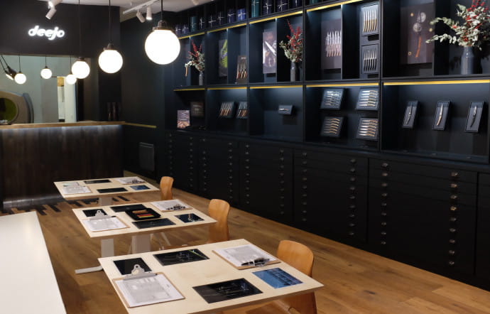 La personnalisation est possible sur place, sur des tables comme au restaurant.