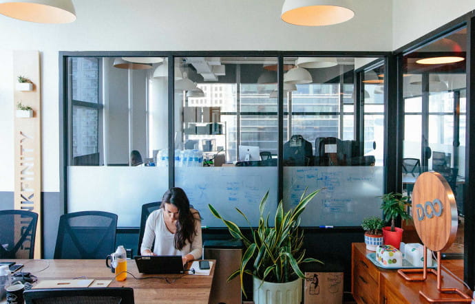 Les espaces de coworking sont en plein essor.
