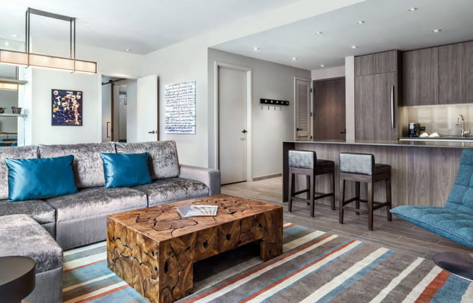 788 Brickell Plaza. Tél. +1 (305) 712-7000.