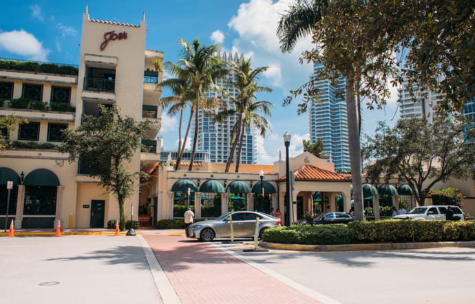 11 Washington Avenue. Tél. +1 (305) 673-0365. www.joesstonecrab.com