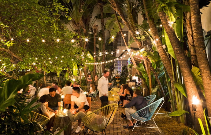2727 Indian Creek Drive. Tél. +1 (305) 531-2727. www.freehandhotels.com/miami/broken-shaker