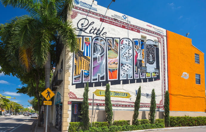 Fuyant le régime castriste dans les années 60, la bourgeoisie cubaine s’est installée dans Little Havana.