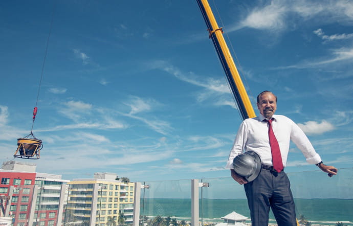 Jorge M. Pérez, le milliardaire et philanthrope argentin d’origine cubaine, a fait fortune dans l’immobilier. Le Pérez Art Museum a été même nommé ainsi en son honneur.
