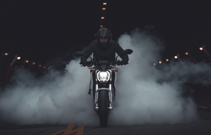 La dernière nouveauté de chez Zero Motorcycles est équipée d’un moteur délivrant 110 cv.