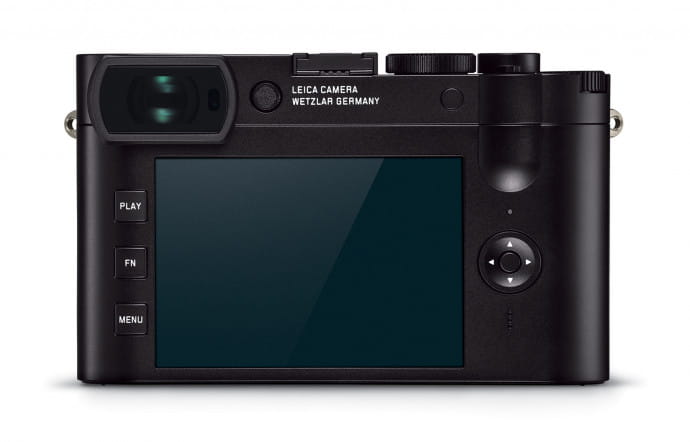 Leica propose avec le Q2 toute une gamme d’accessoires : poignée et étui en cuir, pochette en toile enduite, repose-pouce supplémentaire, flashs…