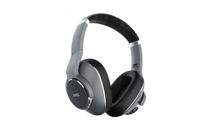 N700NC, AKG, 349 €.