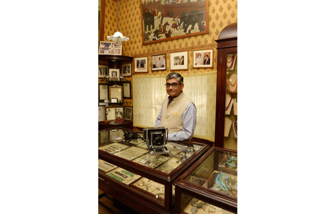 Le grand joaillier Sudhir Kasliwal, passionné de photographie et copropriétaire du Gem Palace.