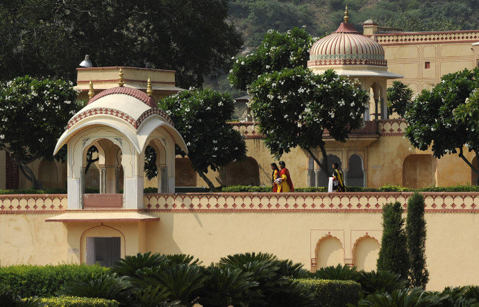Les jardins de Sisodia Rani Ka Bagh, à Jaipur, construits par Jai Singh II .