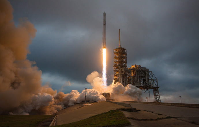 SpaceX est l’un des acteurs les plus sérieux du développement du tourisme spatial.