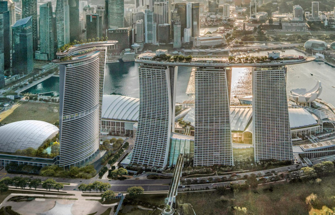 La quatrième tour du Marina Bay Sands sera indépendante mais « reliée » aux trois autres par son design.
