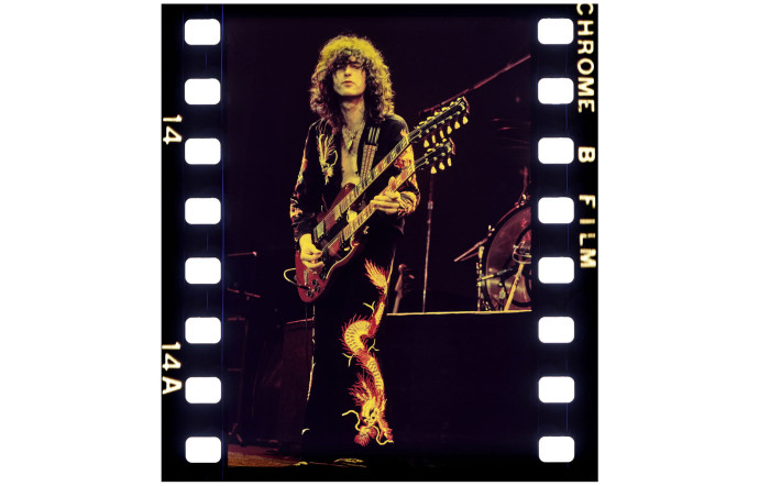 Un héros, une guitare, un tube planétaire : Jimmy Page a joué Stairway to Heaven sur sa Gibson EDS-1275 de 1975.
