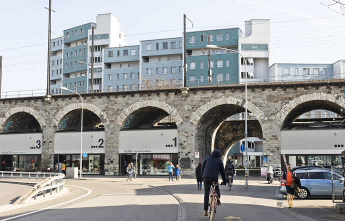 A Zurich-Ouest, les arches du viaduc sont devenues hype avec leurs boutiques et restaurants.