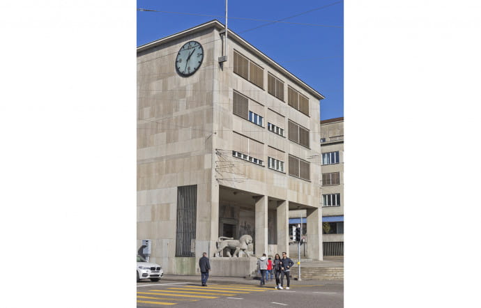 La ville de Zurich est également le siège de l’administration du canton de Zurich, notamment du département des finances.