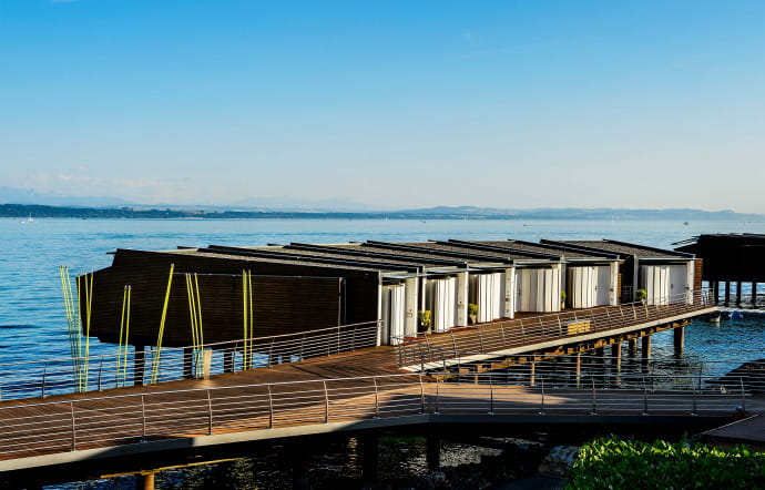 L’hôtel Palafitte est l’unique en Europe à proposer des pavillons sur pilotis.