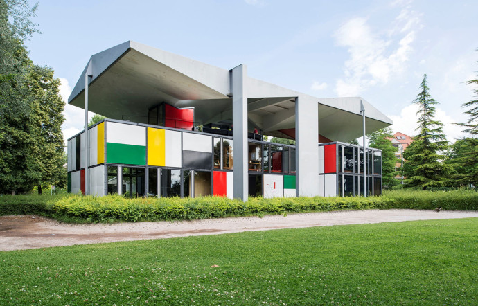 Le pavillon Le Corbusier, à Zurich, est la dernière oeuvre du maître du mouvement moderne, achevée en 1967, deux ans après sa disparition.