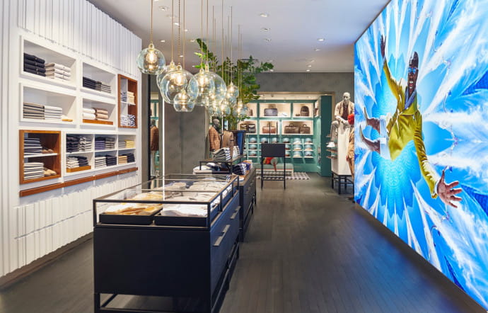 Ouverte depuis le 9 mai dernier, la première boutique parisienne de la marque ne sera pas la dernière. Trois nouvelles adresses dans la capitale pourraient voir le jour d’ici 2021.