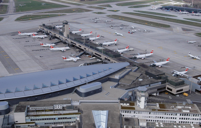 Pour pallier l’encombrement croissant des aéroports, Swiss s’est équipée de Bombardier-Airbus qui offrent 25 % de sièges en plus par rapport aux moyen-courriers.