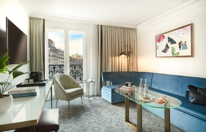 Au mur de l’Executive Suite, une oeuvre de l’artiste-illustrateur Emmanuel Pierre dont les créations se retrouvent un peu partout dans l’hôtel.