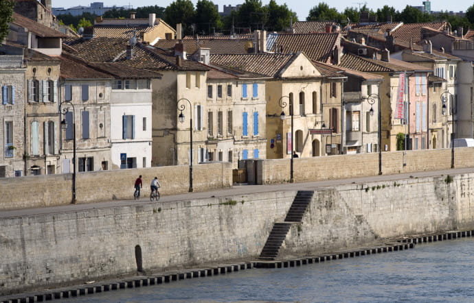 Flâner dans les rues pour mieux saisir la ville.